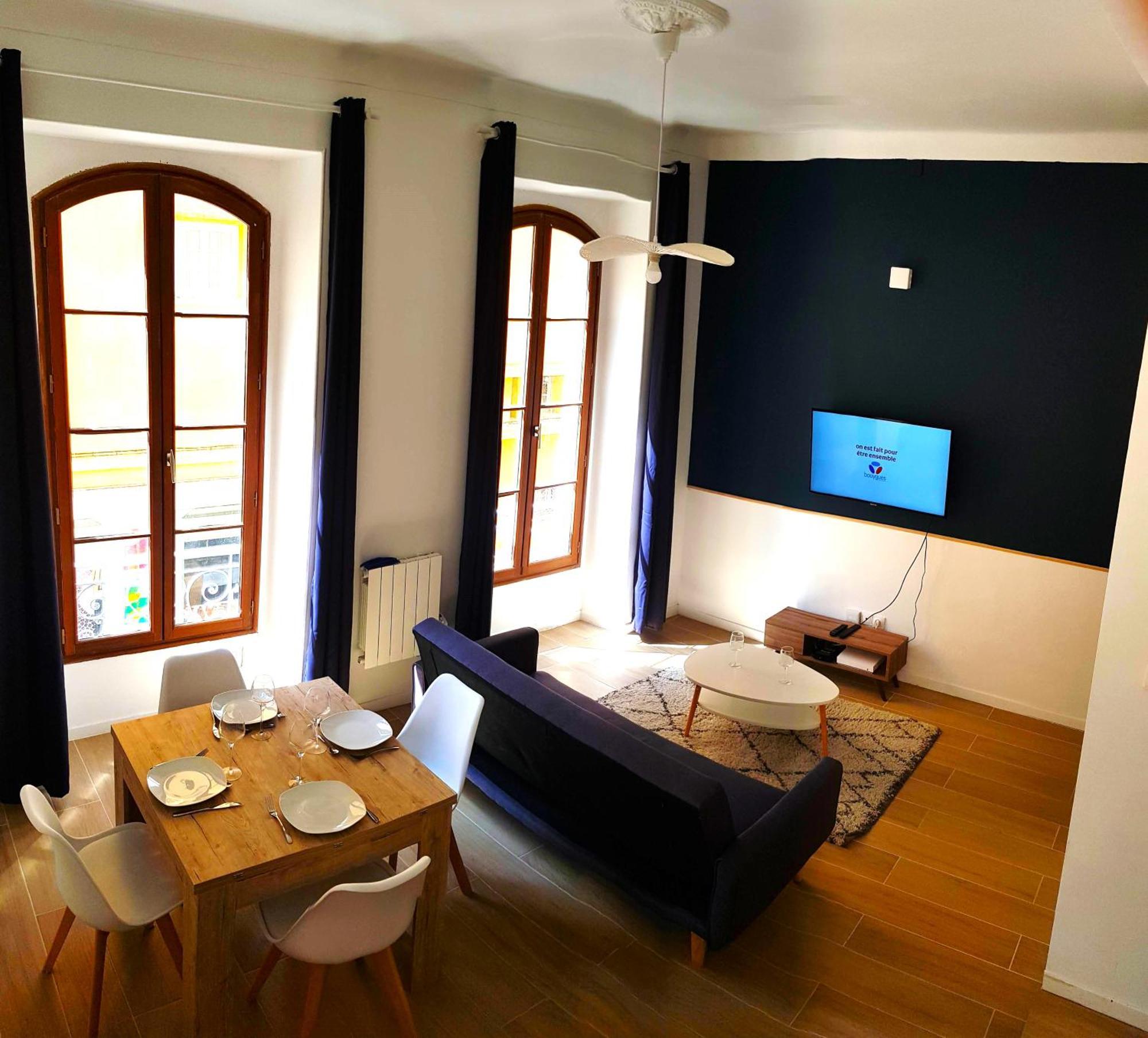Big Flat - Le Cala - Hypercentre - 4 Chambres, 13 Personnes, Proche Gare Et Parking, Wifi, Air Conditioning L Groupe L Business L Famille Apartment *